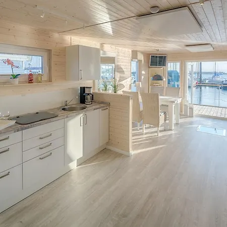 Ostsee Hausboot Swantje *