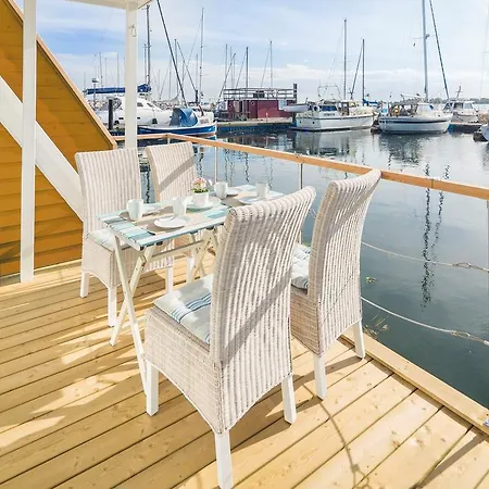 Szálloda Ostsee Hausboot Swantje *