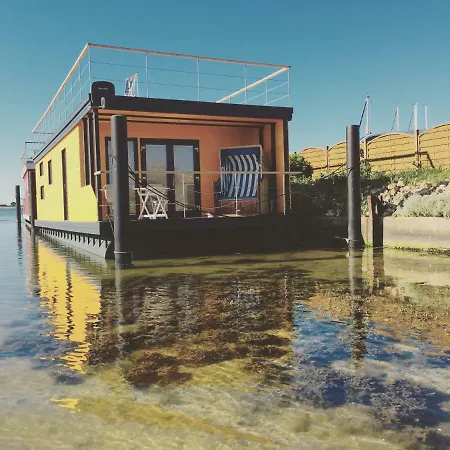 Ostsee Hausboot Swantje Szálloda Heiligenhafen